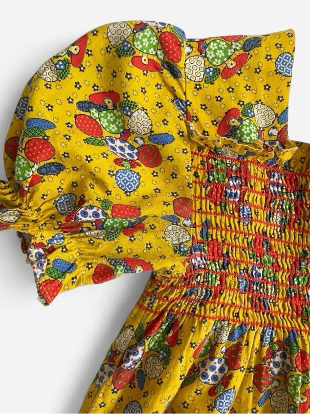 Vintage 70s Yellow Floral Mushroom Novelty Print Smocked Puff-Sleeve Dress